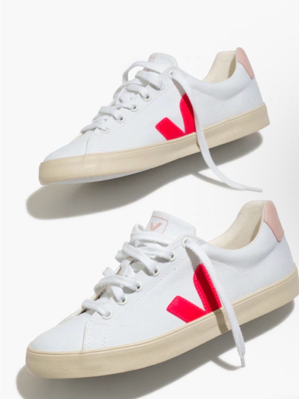 Veja™ Canvas Esplar SE Low Sneakers in White and Pink